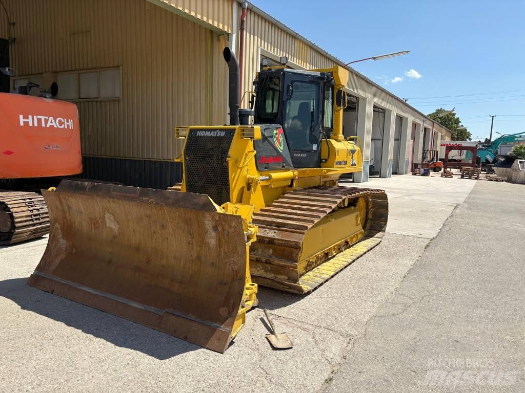 Komatsu 61 PX Dozer cingolati