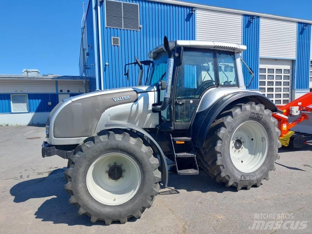 Valtra M 120 E Trattori