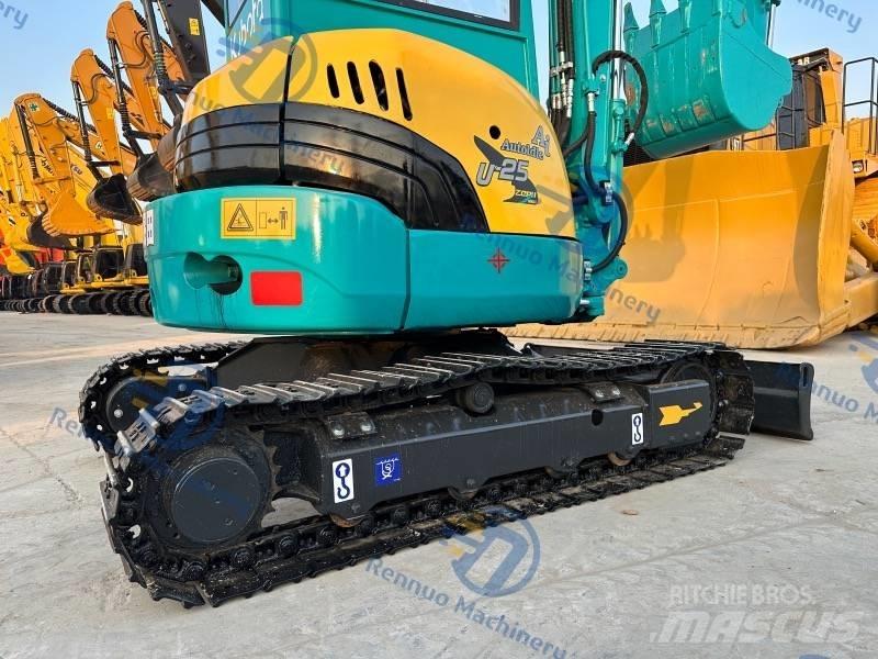 Kubota U 25 Miniescavatori