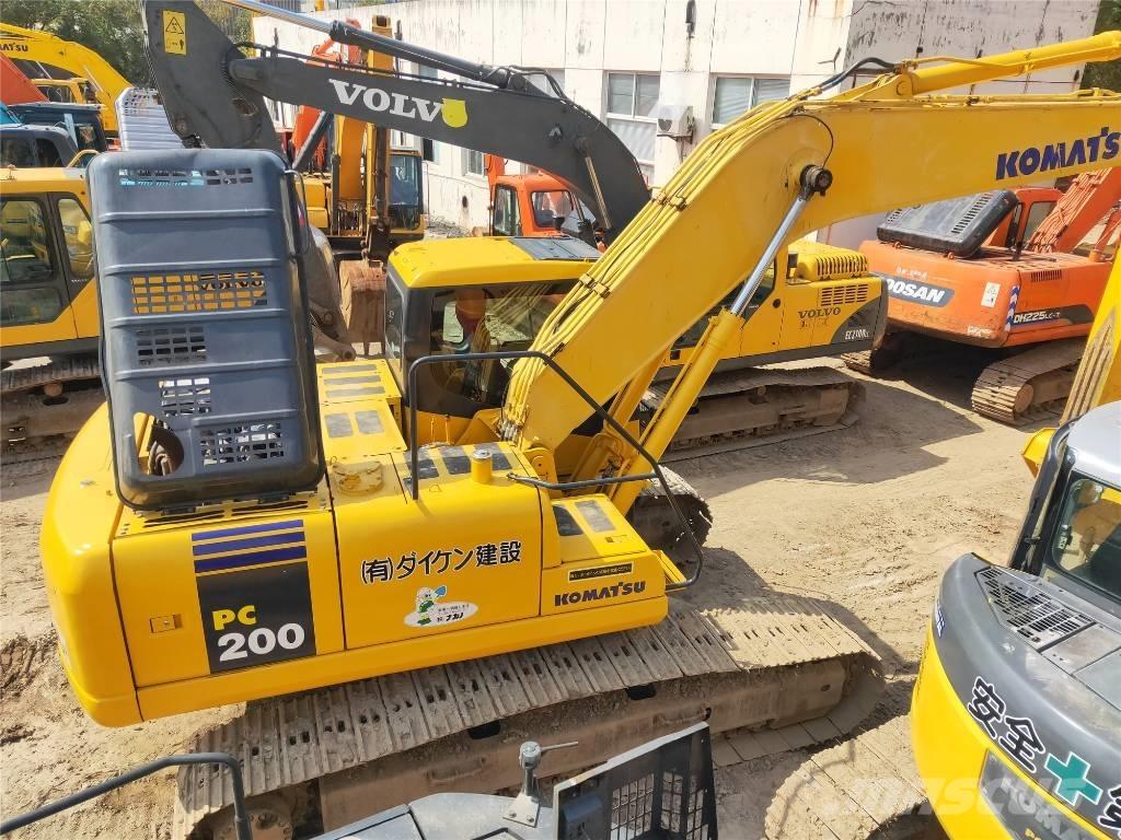 Komatsu PC200-7 Escavatori cingolati
