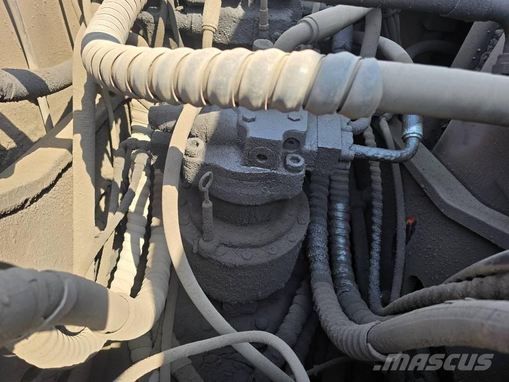 Doosan DX 210 W Escavatori gommati