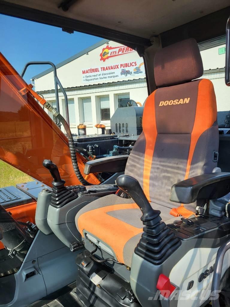 Doosan DX 140 LC-5 Escavatori cingolati