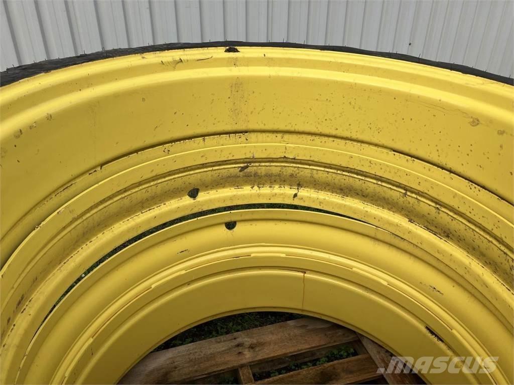 Taurus 270/95R44 Pneumatici, ruote e cerchioni