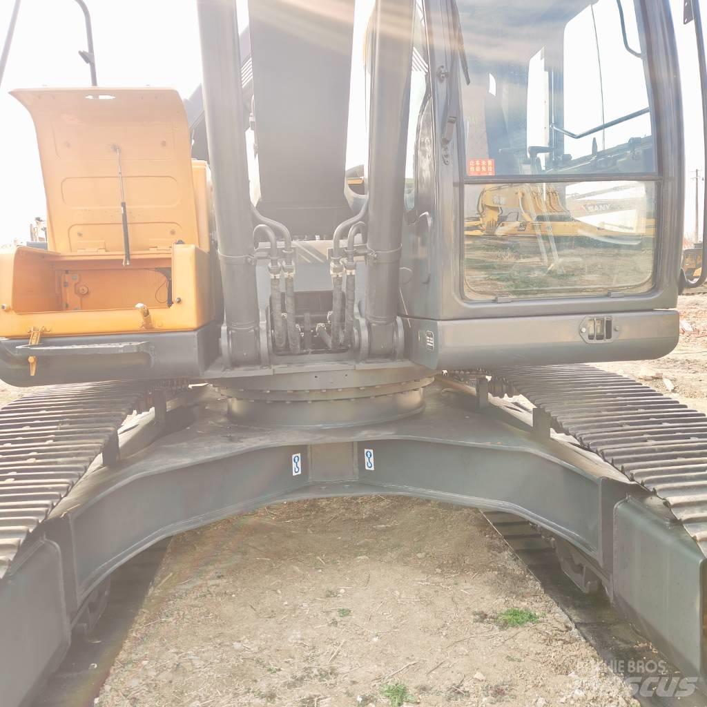 Hyundai R220LC-9S Escavatori cingolati