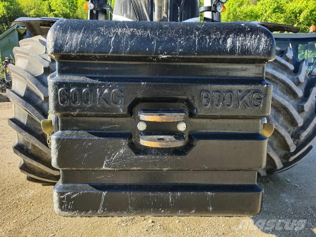 Valtra T 235 Trattori