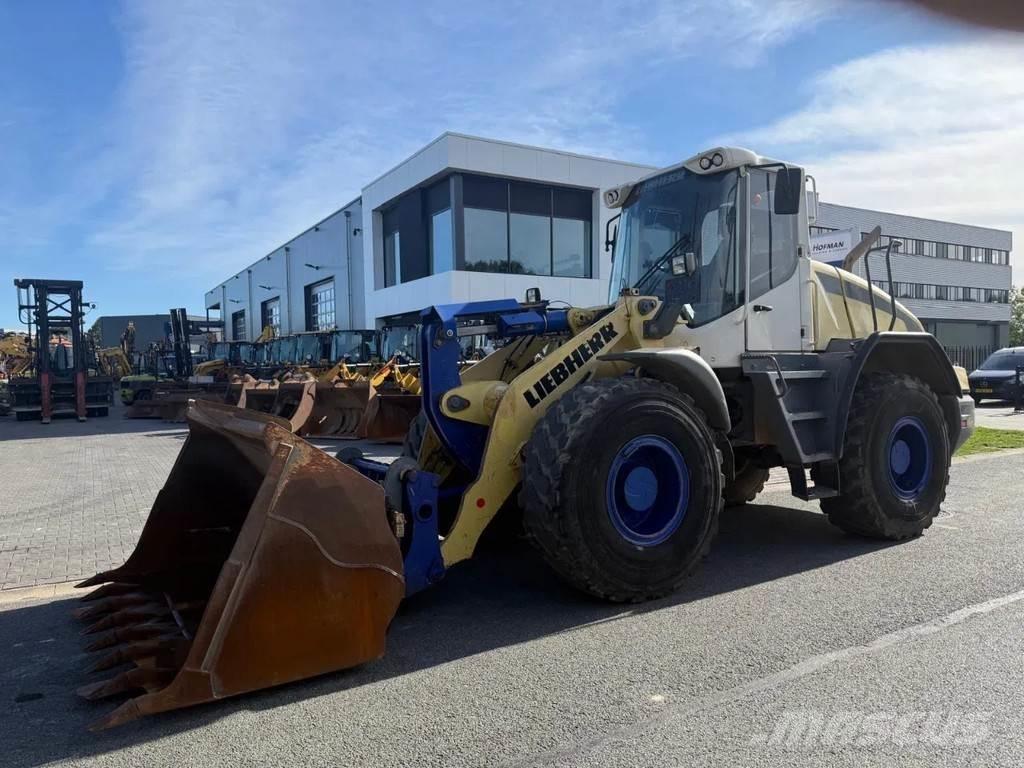 Liebherr L538 Pale gommate