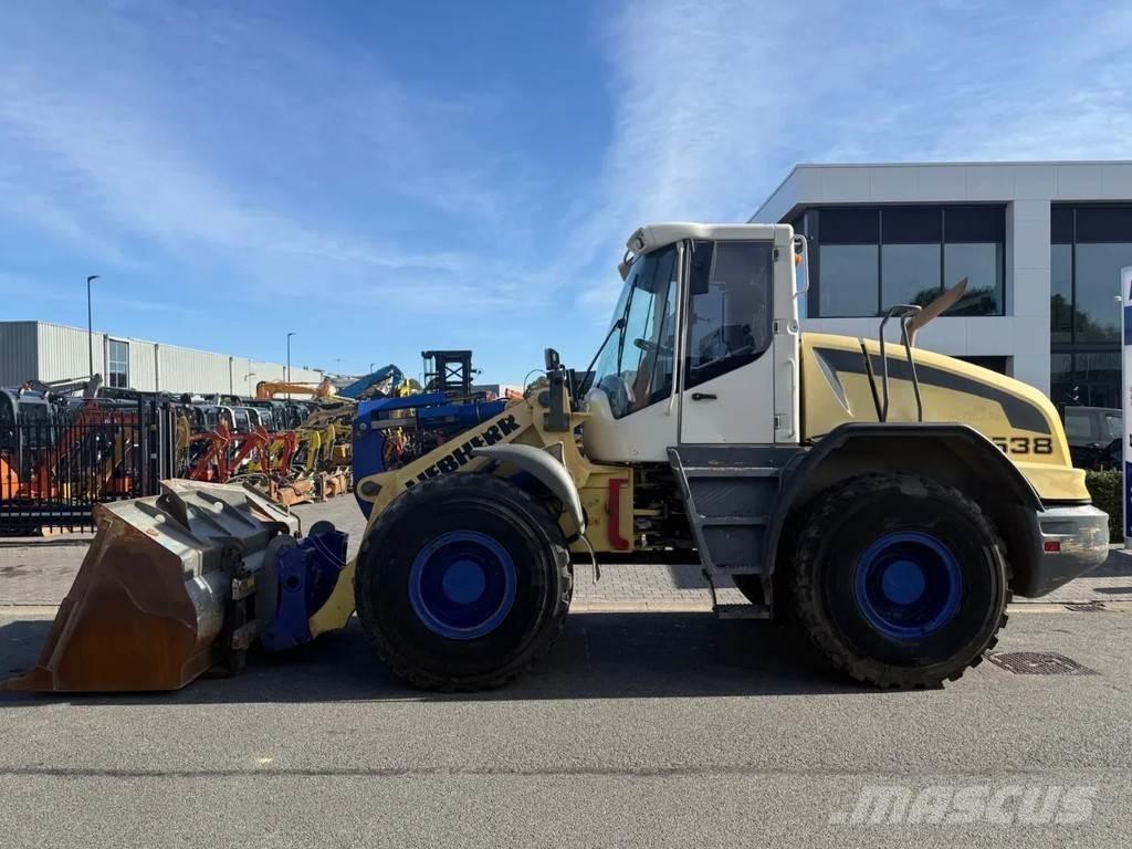 Liebherr L538 Pale gommate