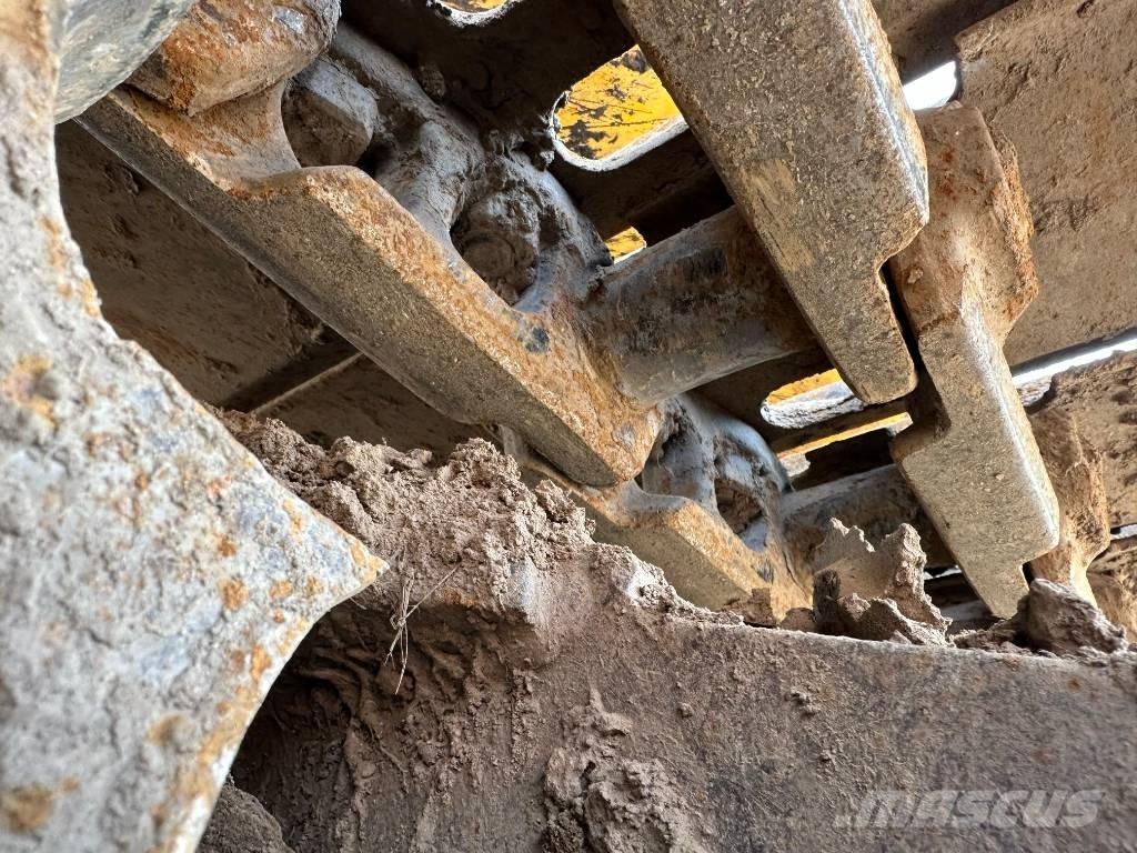 JCB JS 200 LC Escavatori cingolati