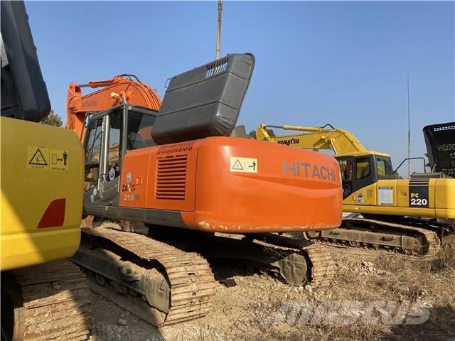 Hitachi ZX250 Escavatori cingolati