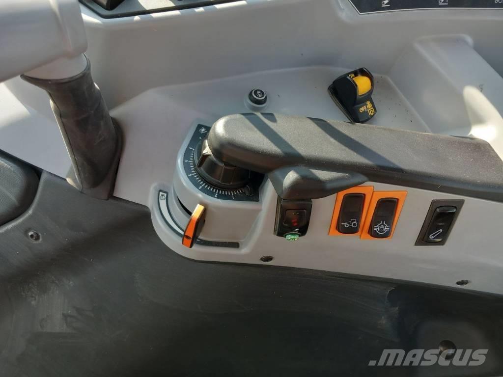 Valtra A 104 Trattori