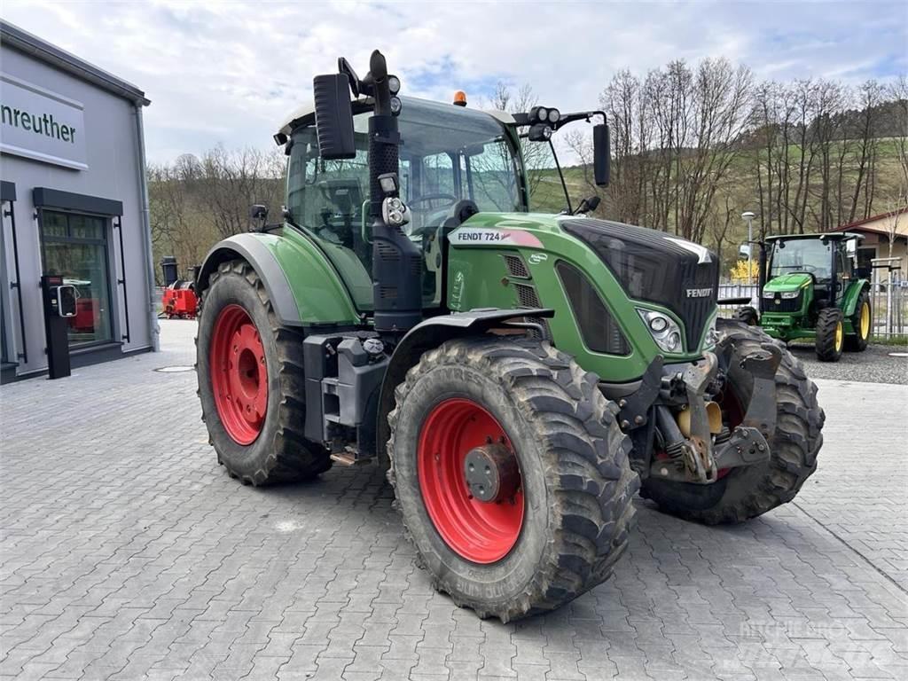 Fendt 724 Vario Trattori