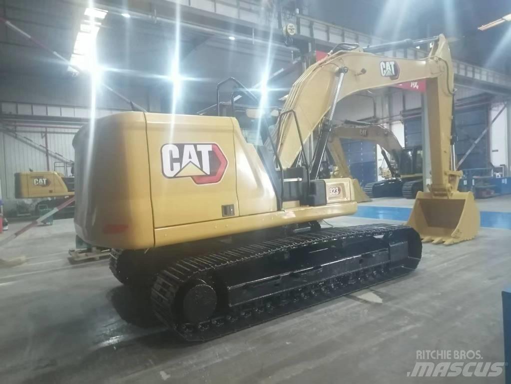 CAT 323 Escavatori cingolati
