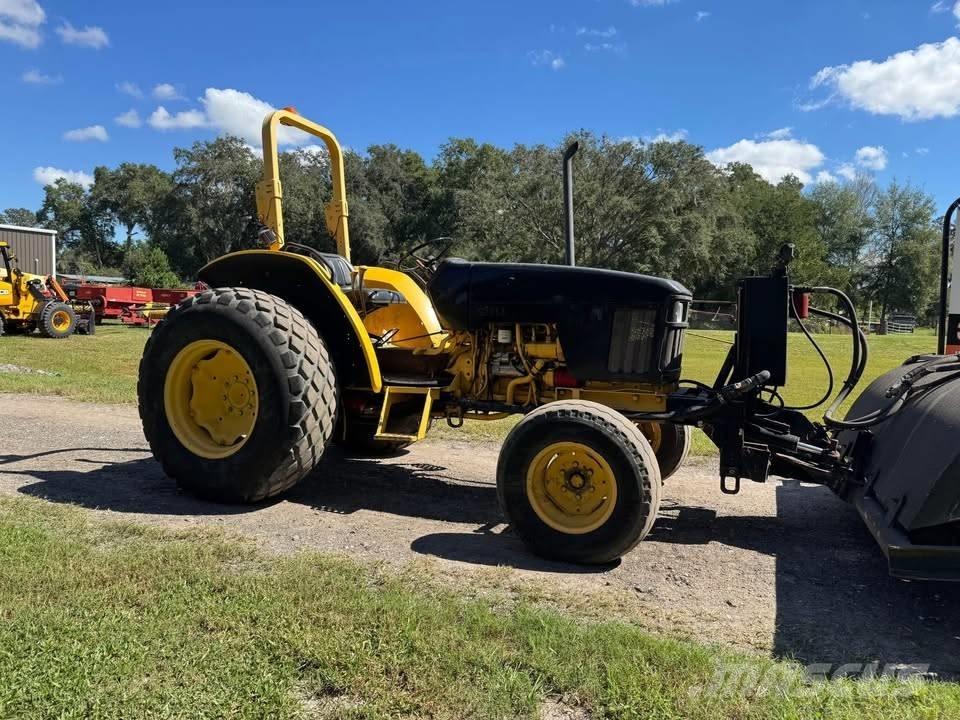 John Deere 5320 Trattori