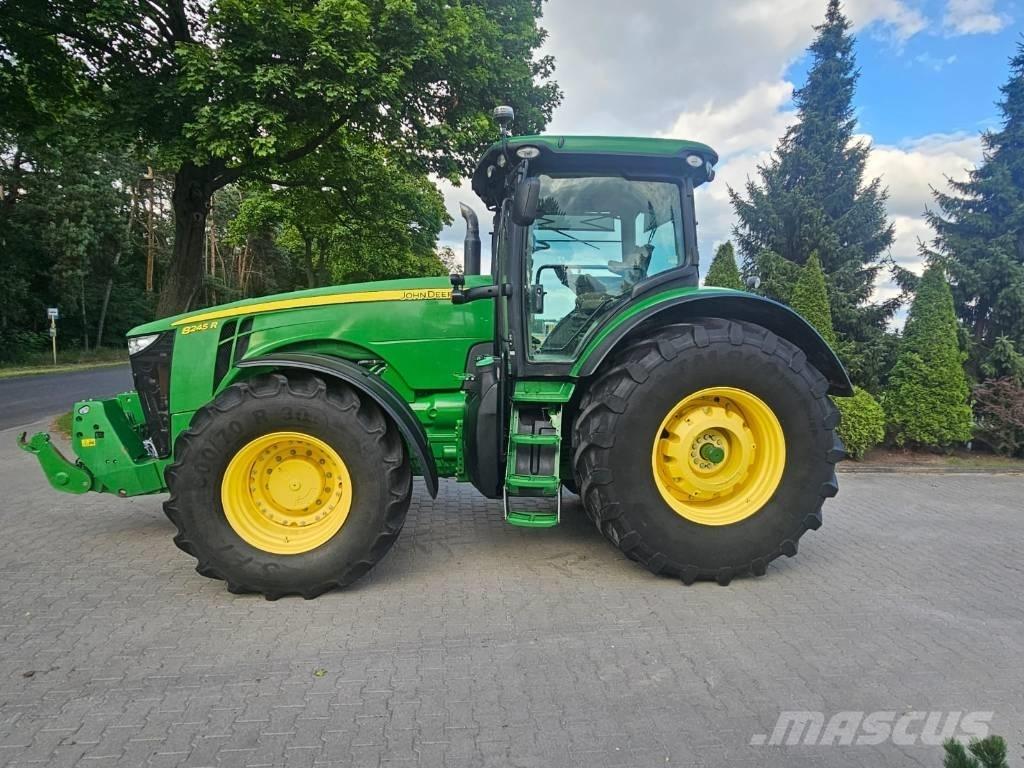 John Deere 8245 R Trattori