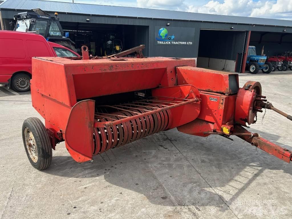 Massey Ferguson 120 Presse quadre