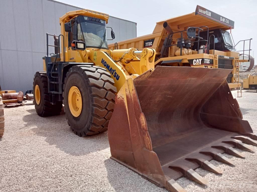 Komatsu WA500-3 Pale gommate