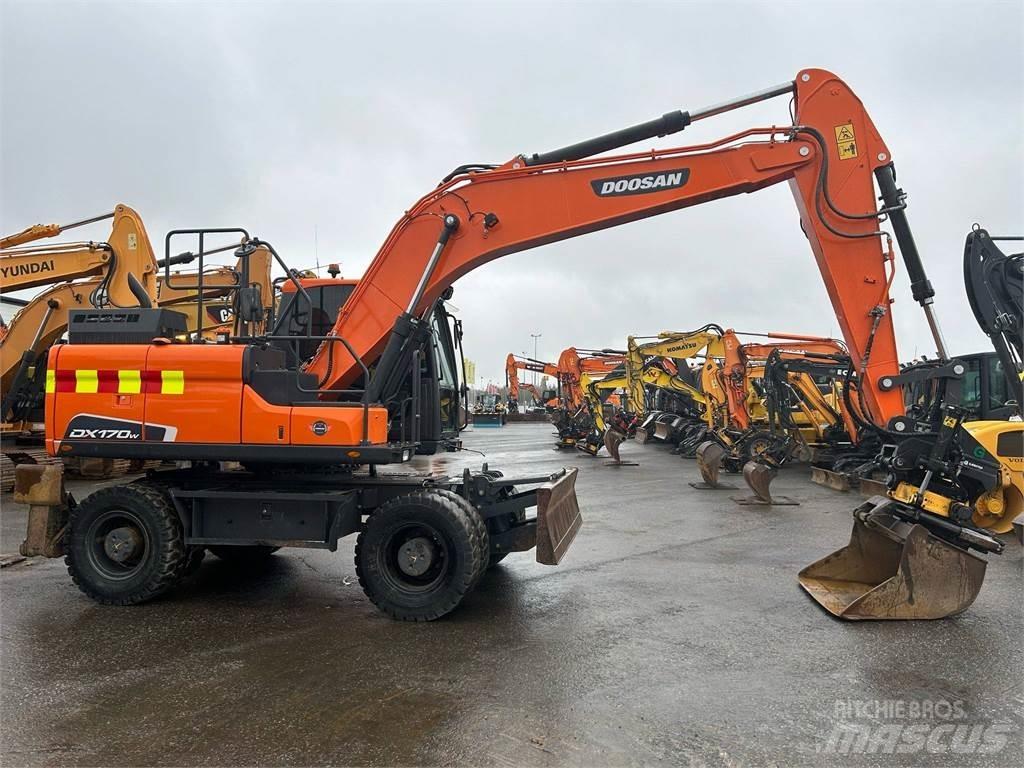 Doosan DX170W-5 Escavatori cingolati