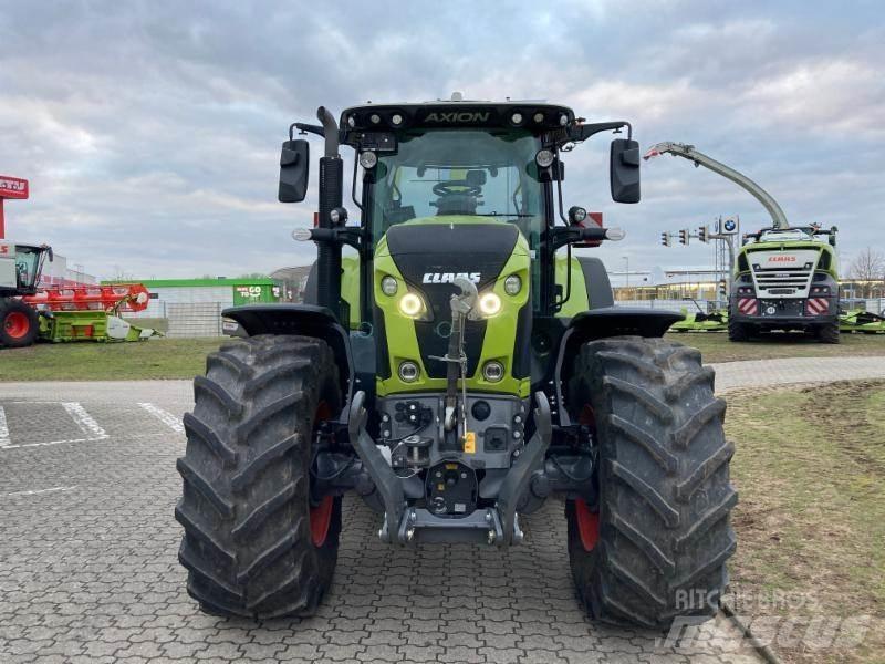 CLAAS AXION 870 Trattori