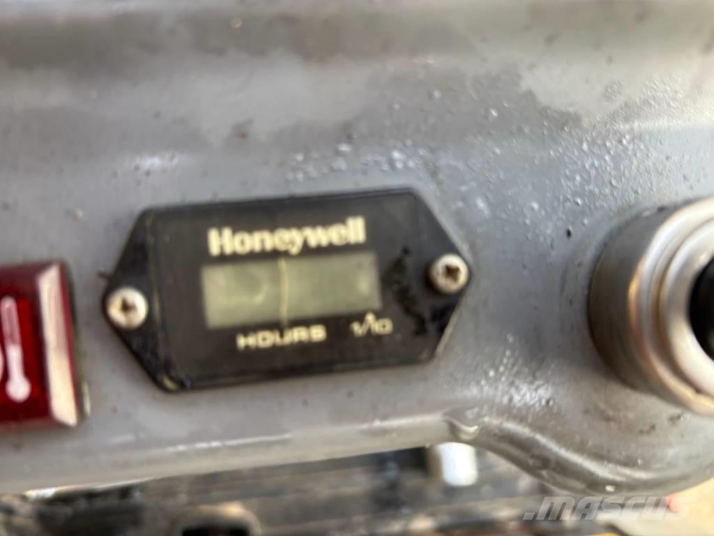 Takeuchi TB 210 R Miniescavatori