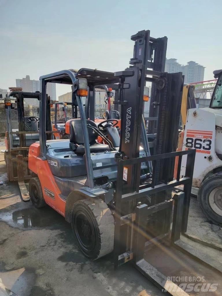 Toyota FD 30 8f Carrelli elevatori diesel