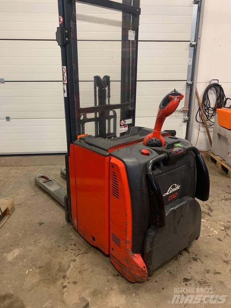 Linde D 12AP Carelli stoccatori  automatici-usati