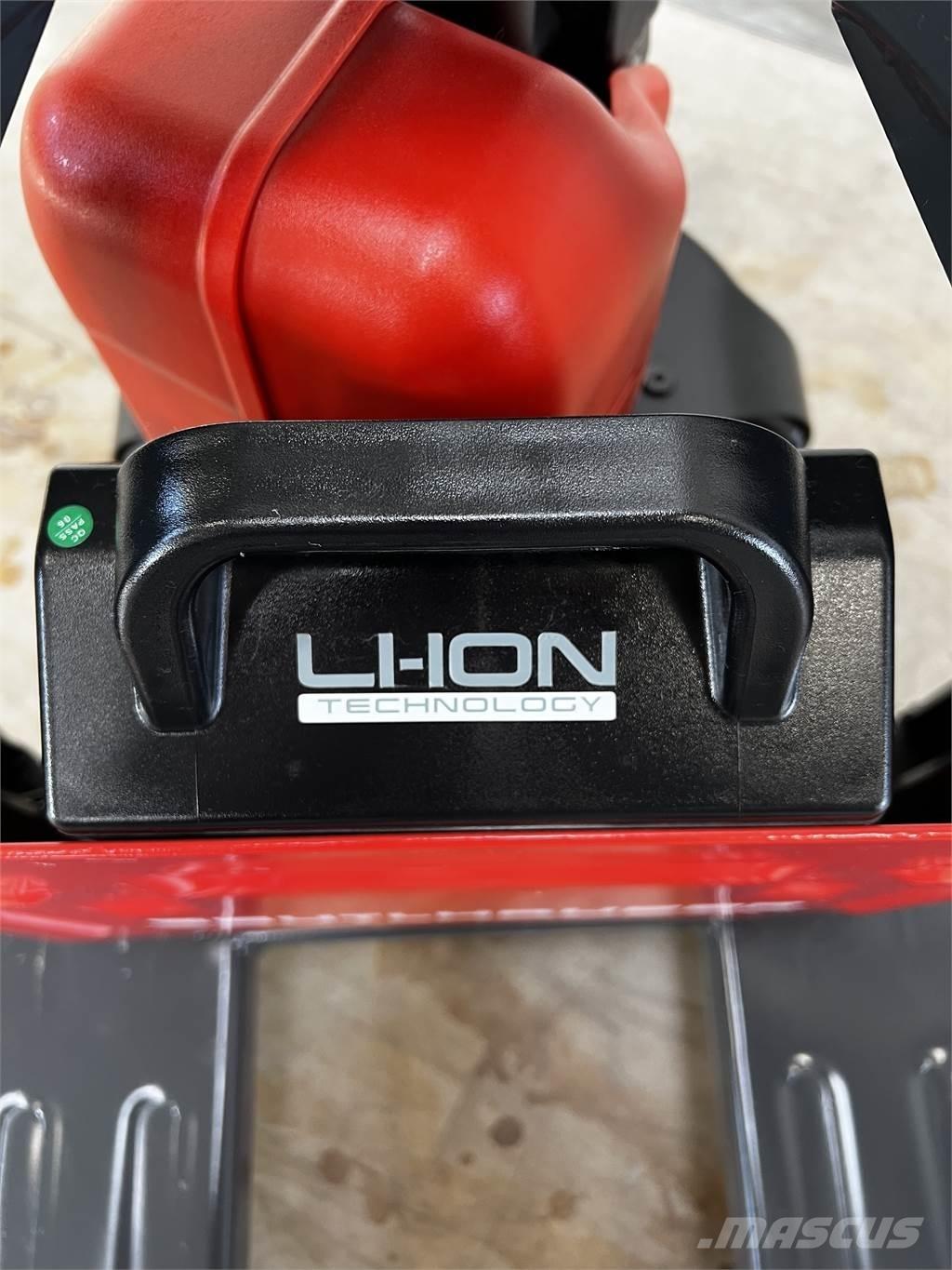 Linde MT12 Transpallet uomo a terra