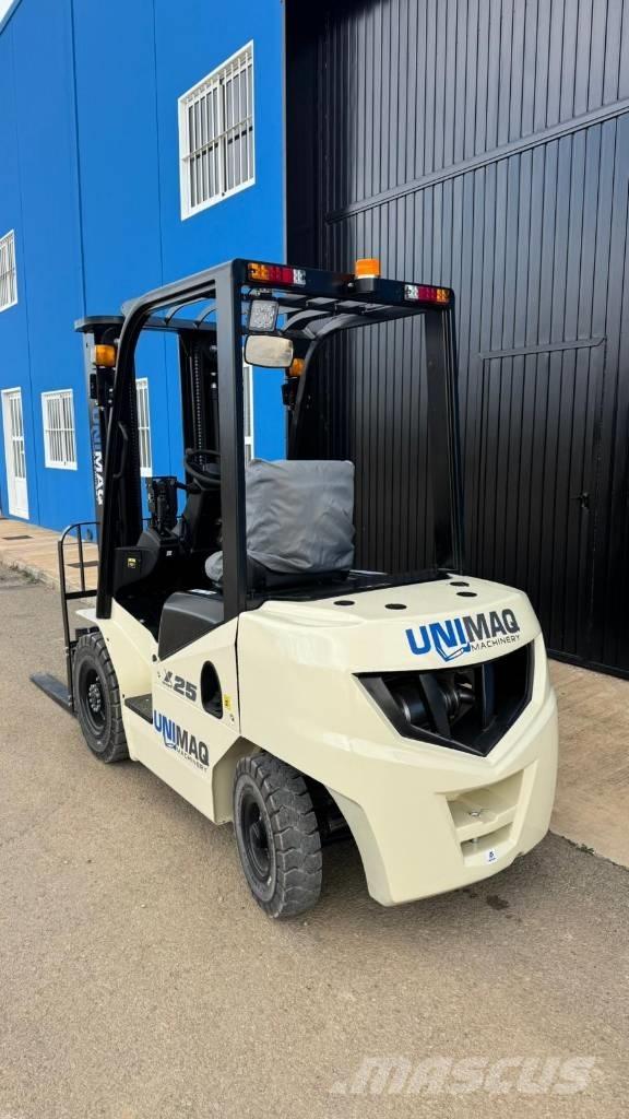  UNIMAQ FD25 Carrelli elevatori diesel