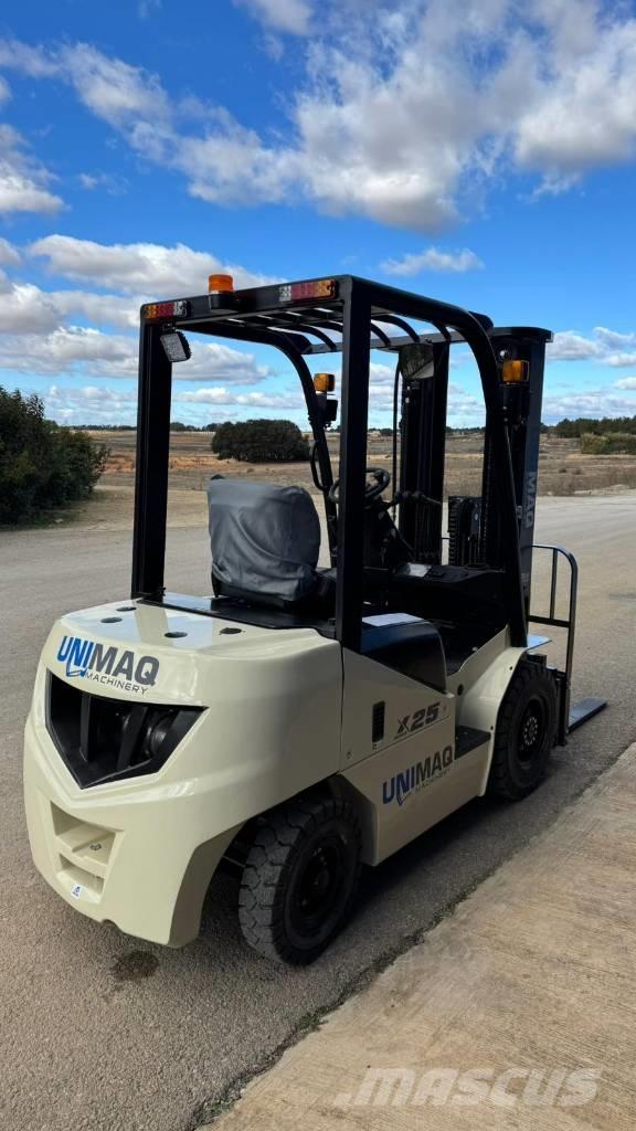  UNIMAQ FD25 Carrelli elevatori diesel