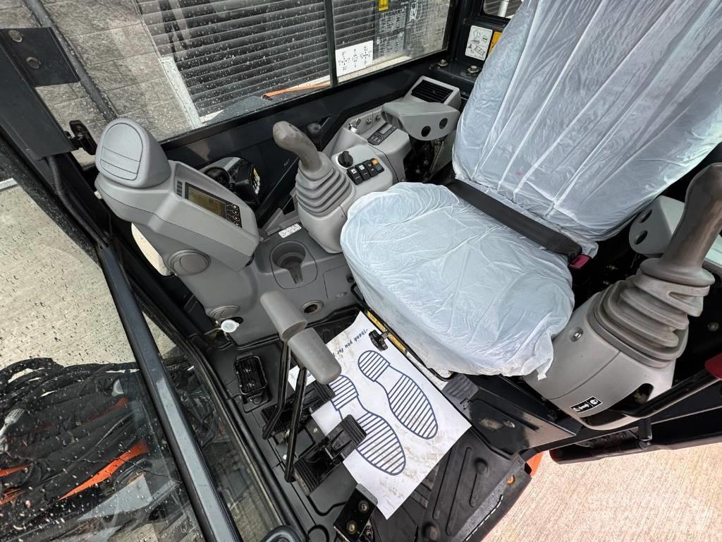 Hitachi ZX 33 U-5 A Miniescavatori