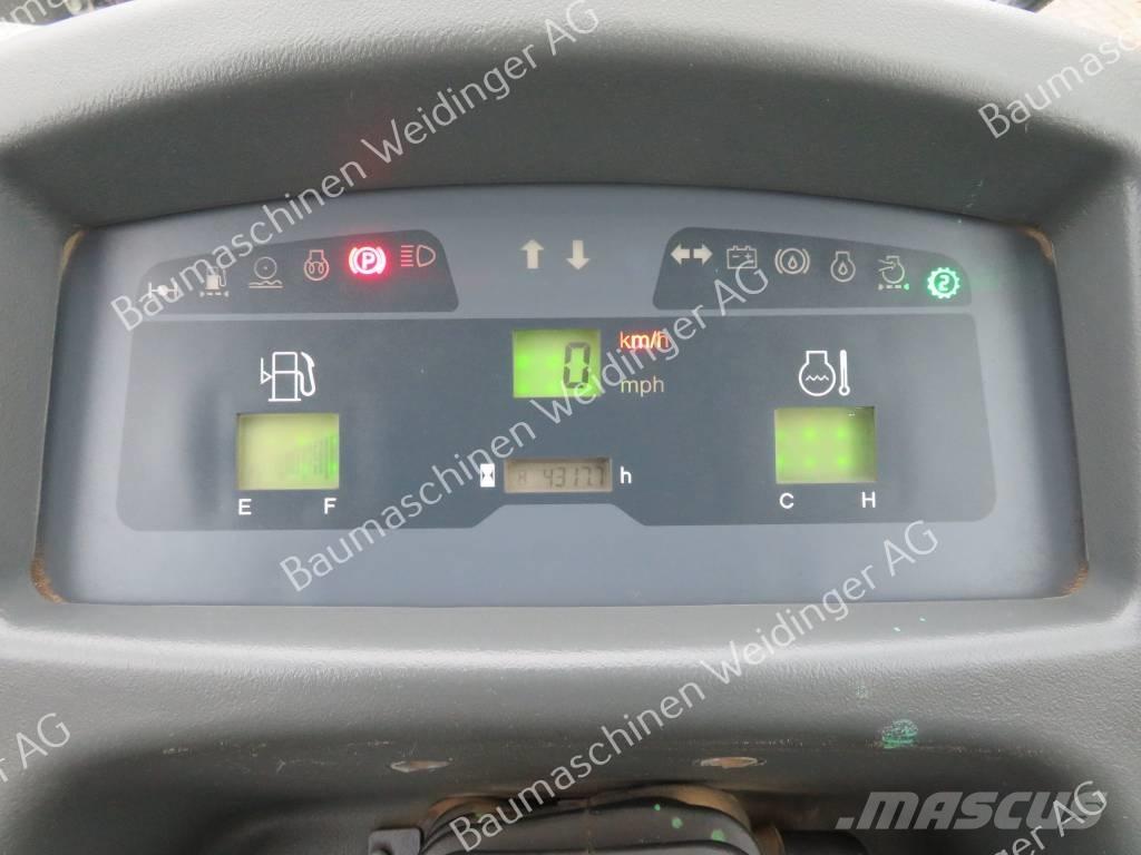 Komatsu WA 70-6 Pale gommate