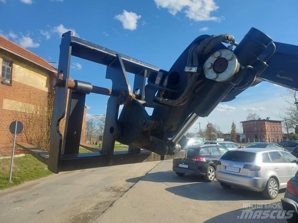 JCB 520-40 Sollevatori telescopici