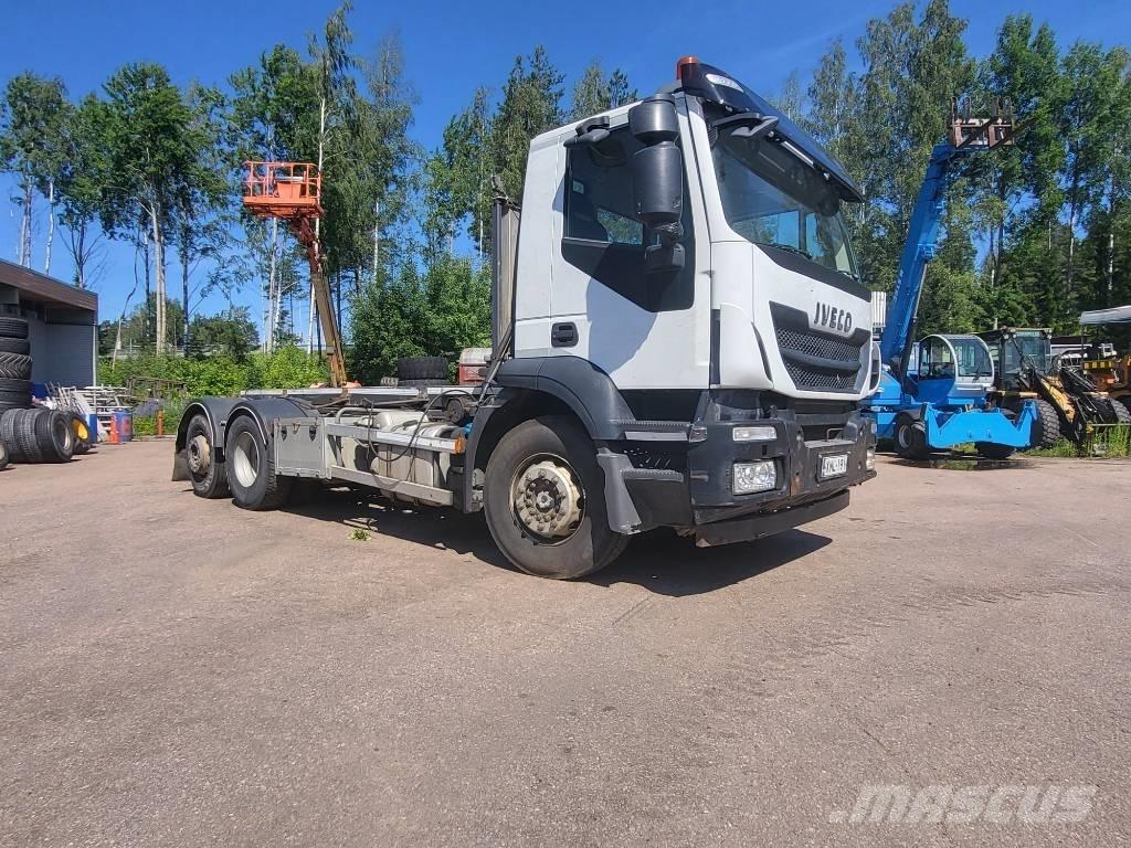 Iveco Stralis-360 Autocarro pianale / argano
