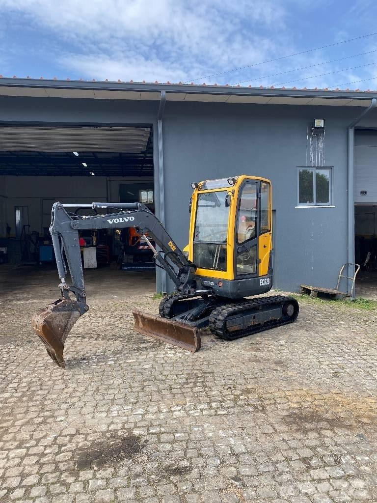 Volvo ECR 28 Miniescavatori