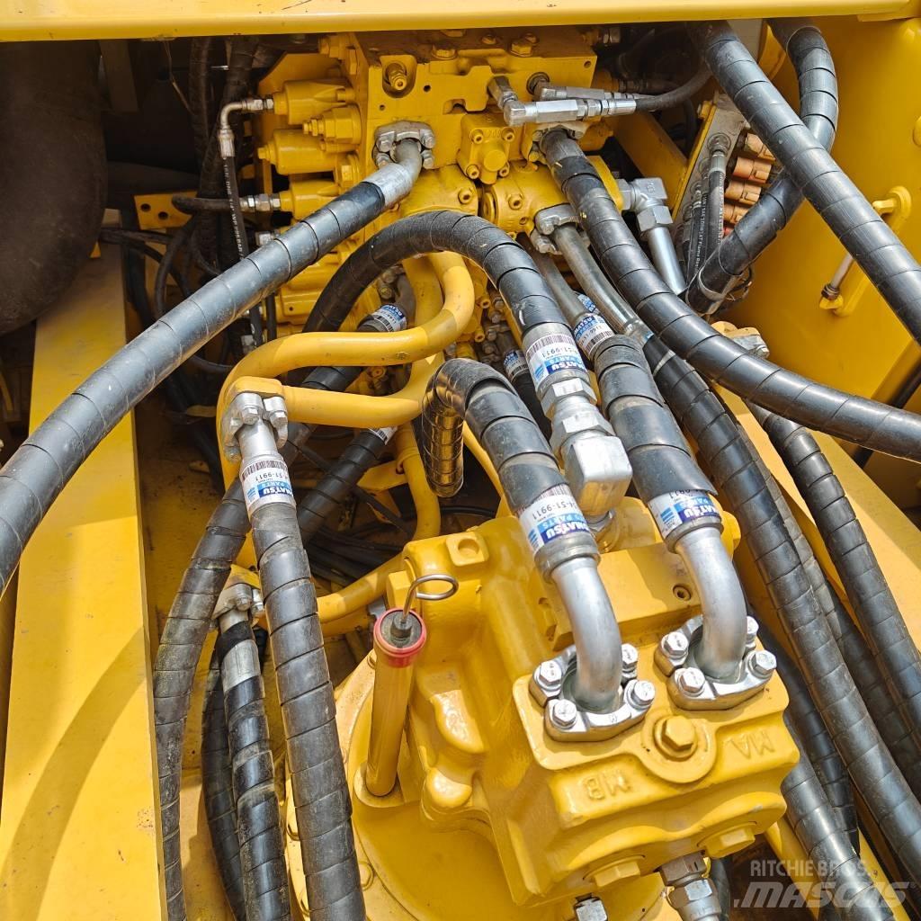 Komatsu 350-7 Escavatori cingolati