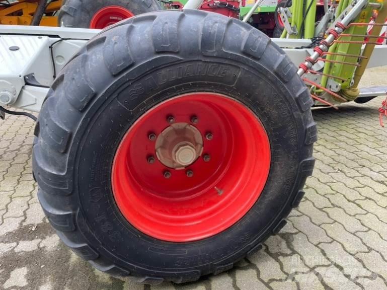 CLAAS Liner 3600 Andanatori
