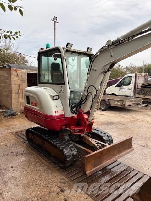 Takeuchi TB 230 Miniescavatori