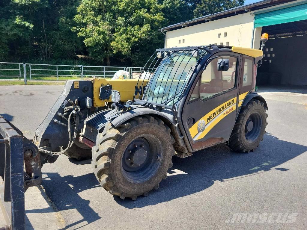 New Holland TH 6.28 Sollevatori telescopici per agricoltura