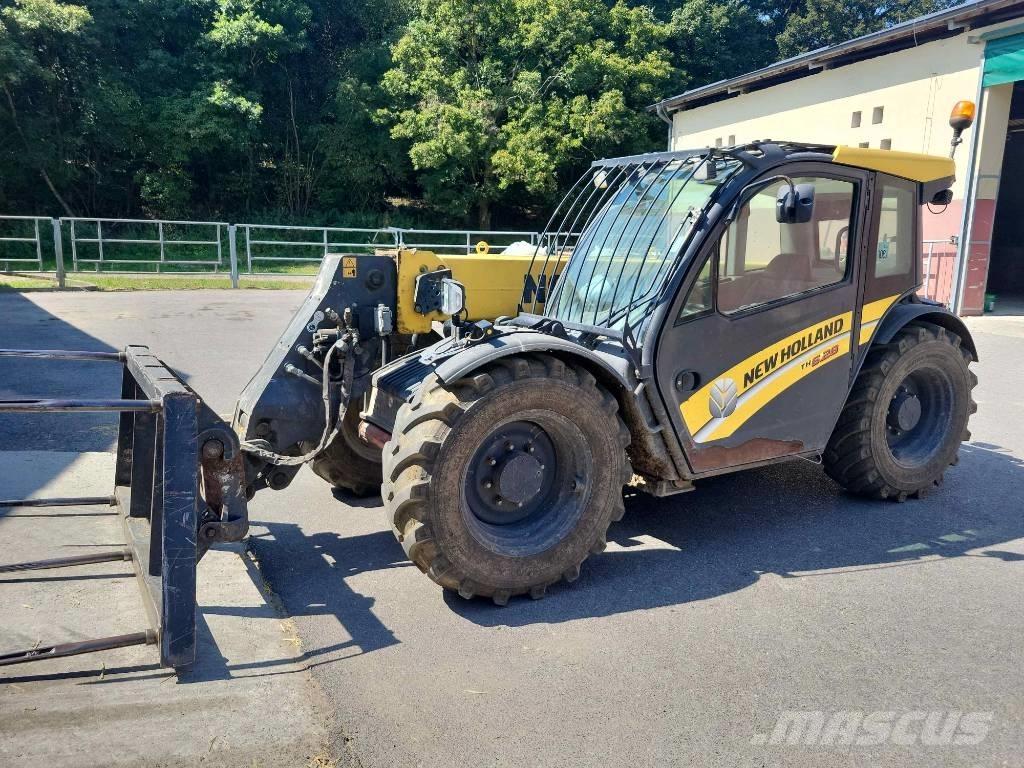 New Holland TH 6.28 Sollevatori telescopici per agricoltura