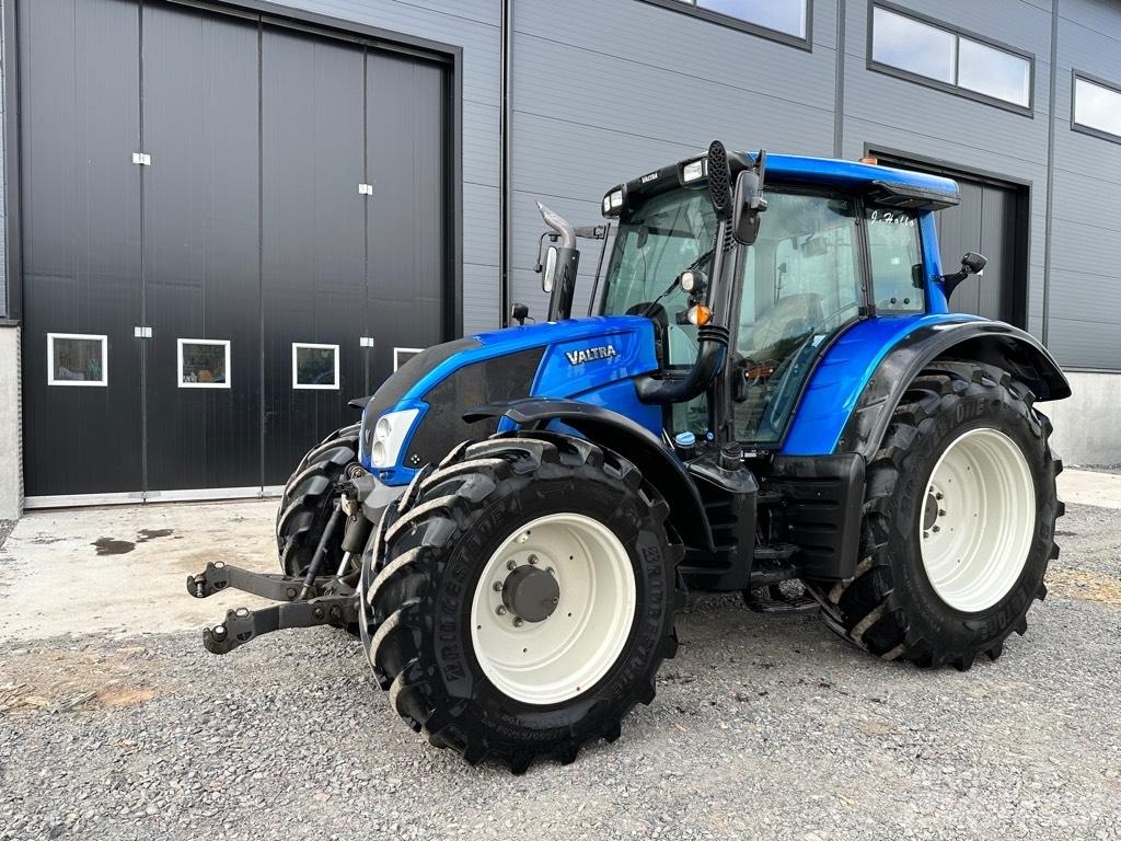 Valtra N 123 Trattori