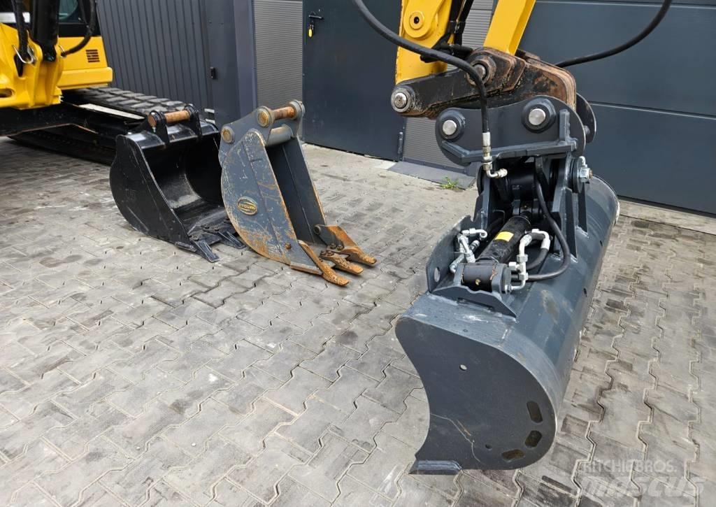CAT 305 CR Miniescavatori
