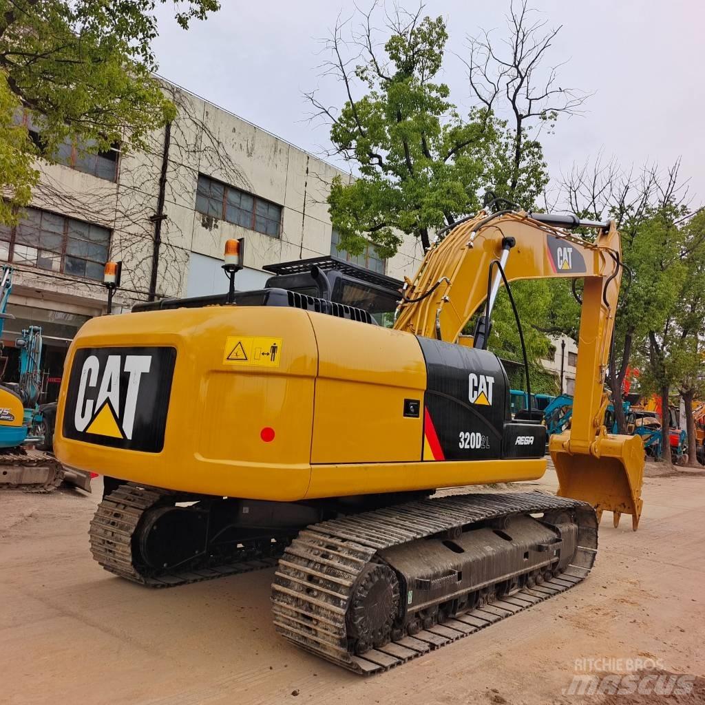CAT 320 D2L Escavatori cingolati