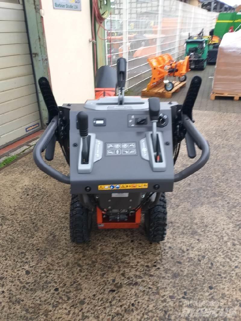 Husqvarna ST420 Spazzaneve