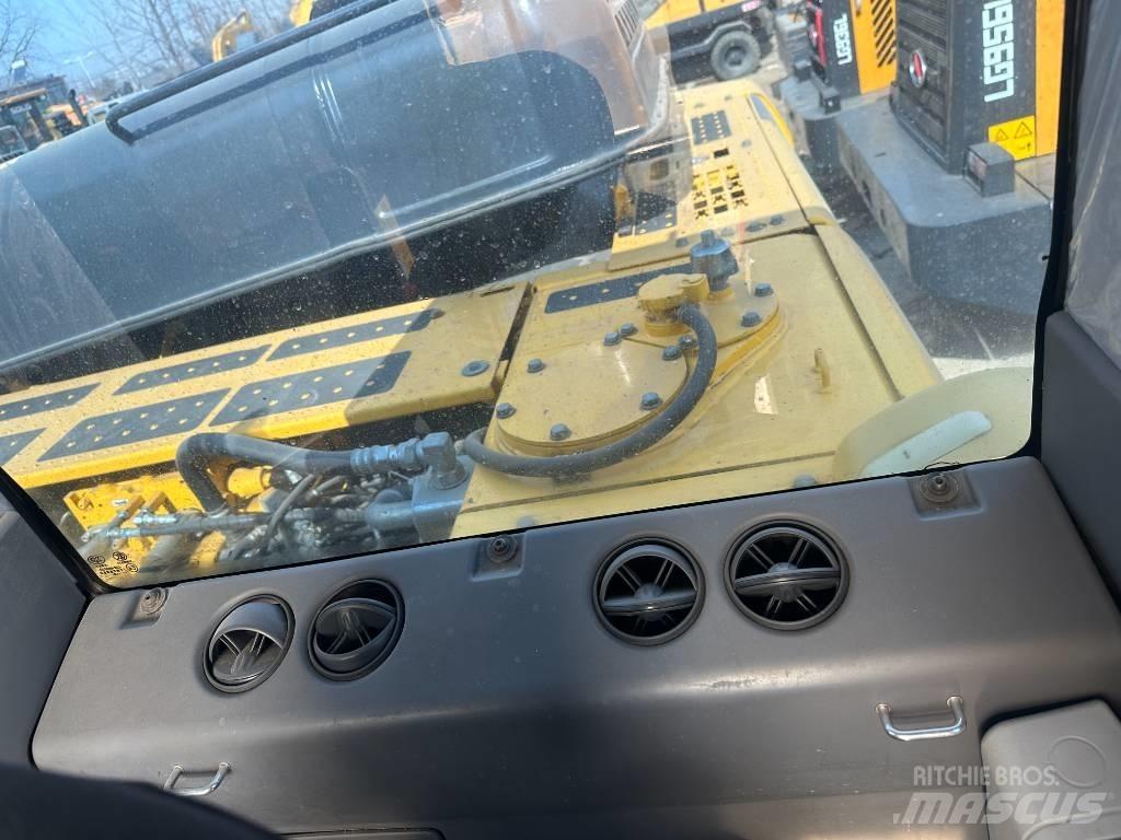 Komatsu pc360 Escavatori cingolati