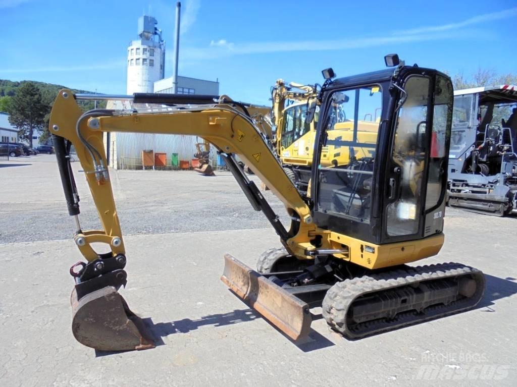 CAT 302.7 D CR Miniescavatori