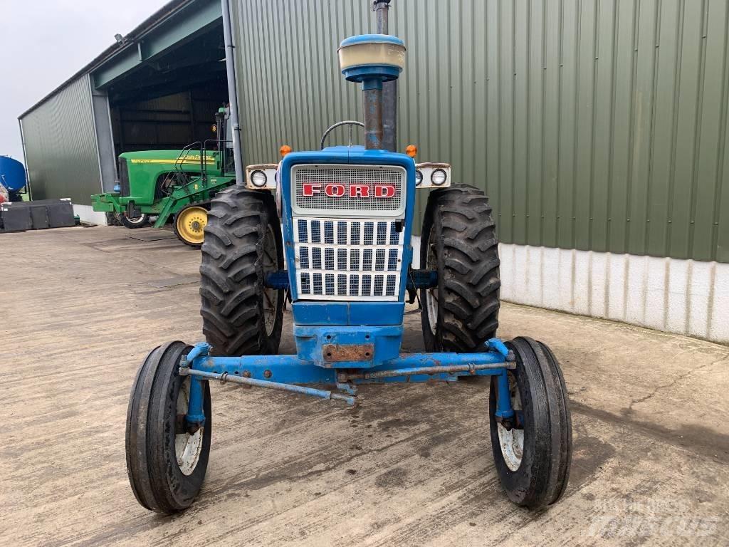 Ford 7000 Trattori