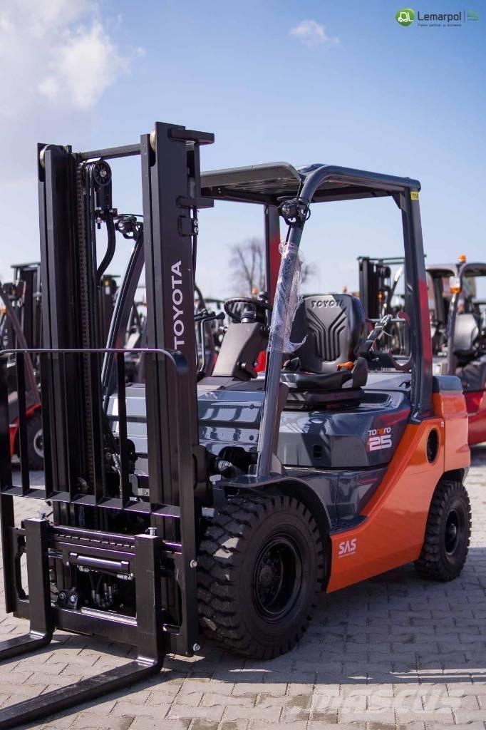 Toyota 02-8 FG F 25 Carrelli elevatori GPL
