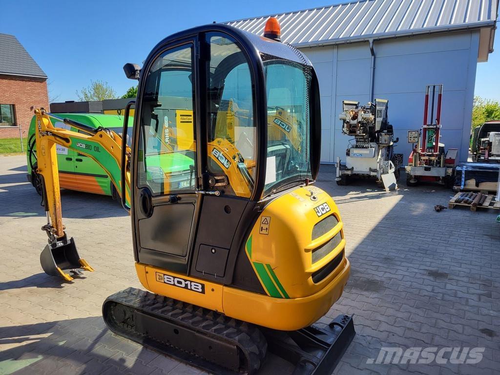 JCB 8018 CTS Miniescavatori