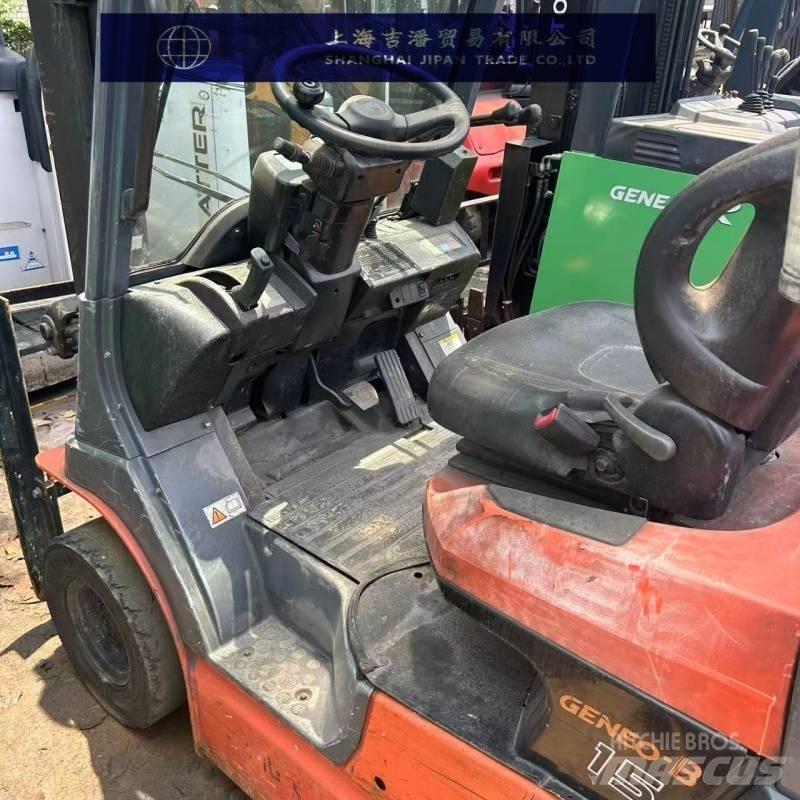 Toyota 15 Carrelli elevatori elettrici