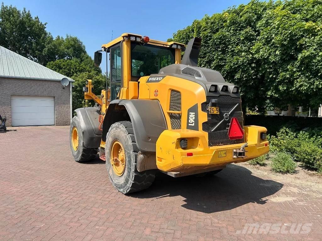 Volvo L90 H Pale gommate