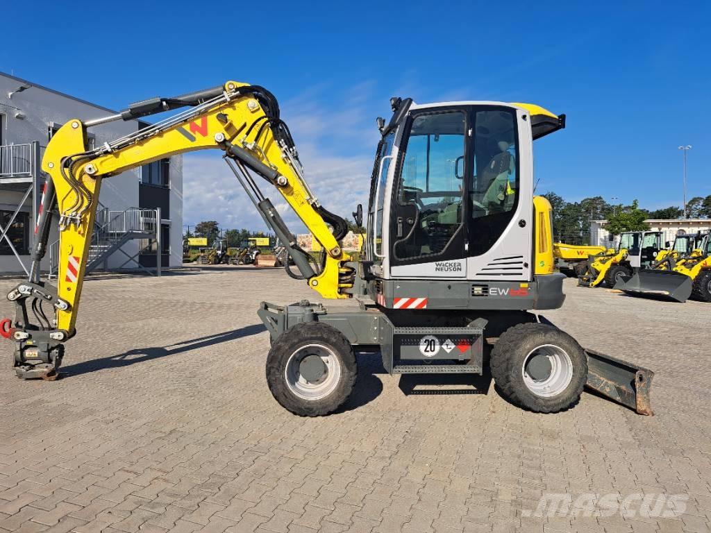 Wacker Neuson EW65 Escavatori gommati